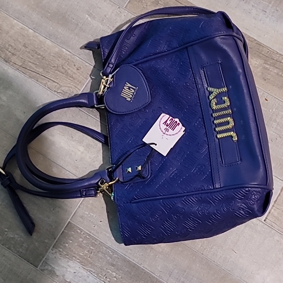 Juicy couture crossbody purse Juicy couture crossbody purse - Picture 8 of 11